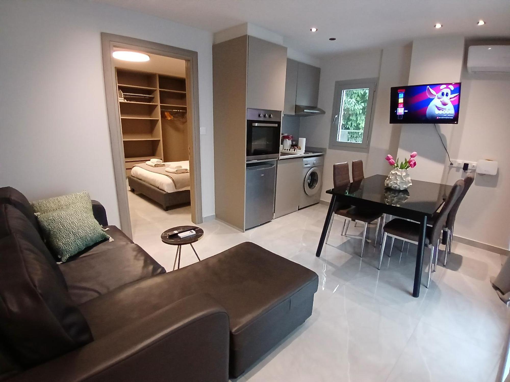 Georgiana Suites Lárnaca Habitación foto